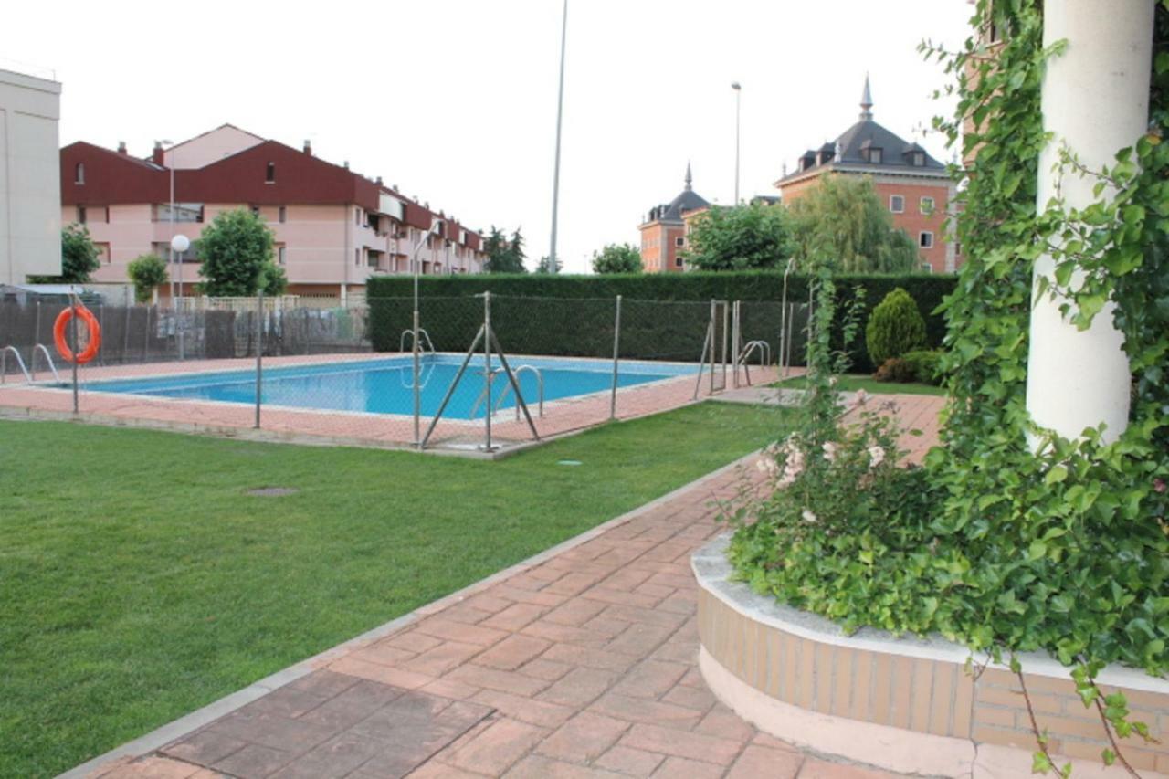 Alameda Del Tormes Apartamento Santa Marta de Tormes Exterior foto
